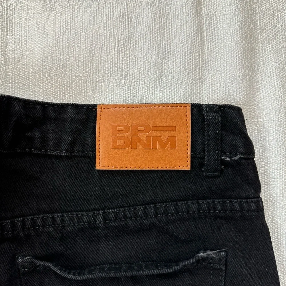 Princess Polly Black Jean Shorts Distressed Frayed Hem - Picture 4 of 9